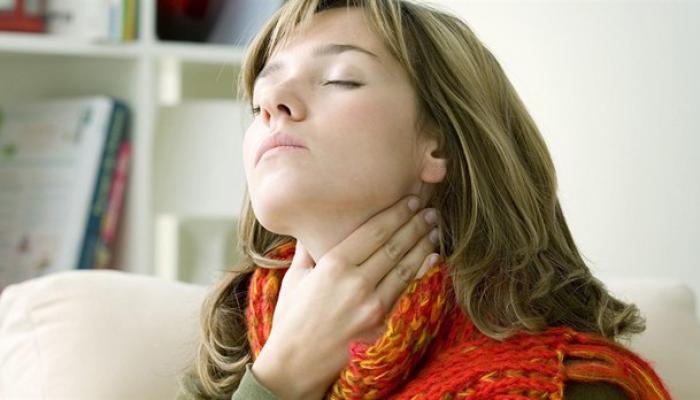Лечение больного горла при беременности Составы для полоскания