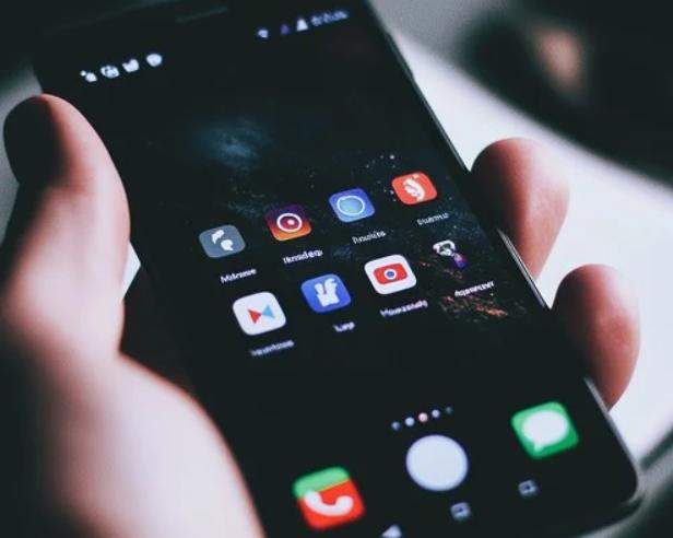 Google Pixel 11 может получить усовершенствованную версию Face ID, как у iPhone